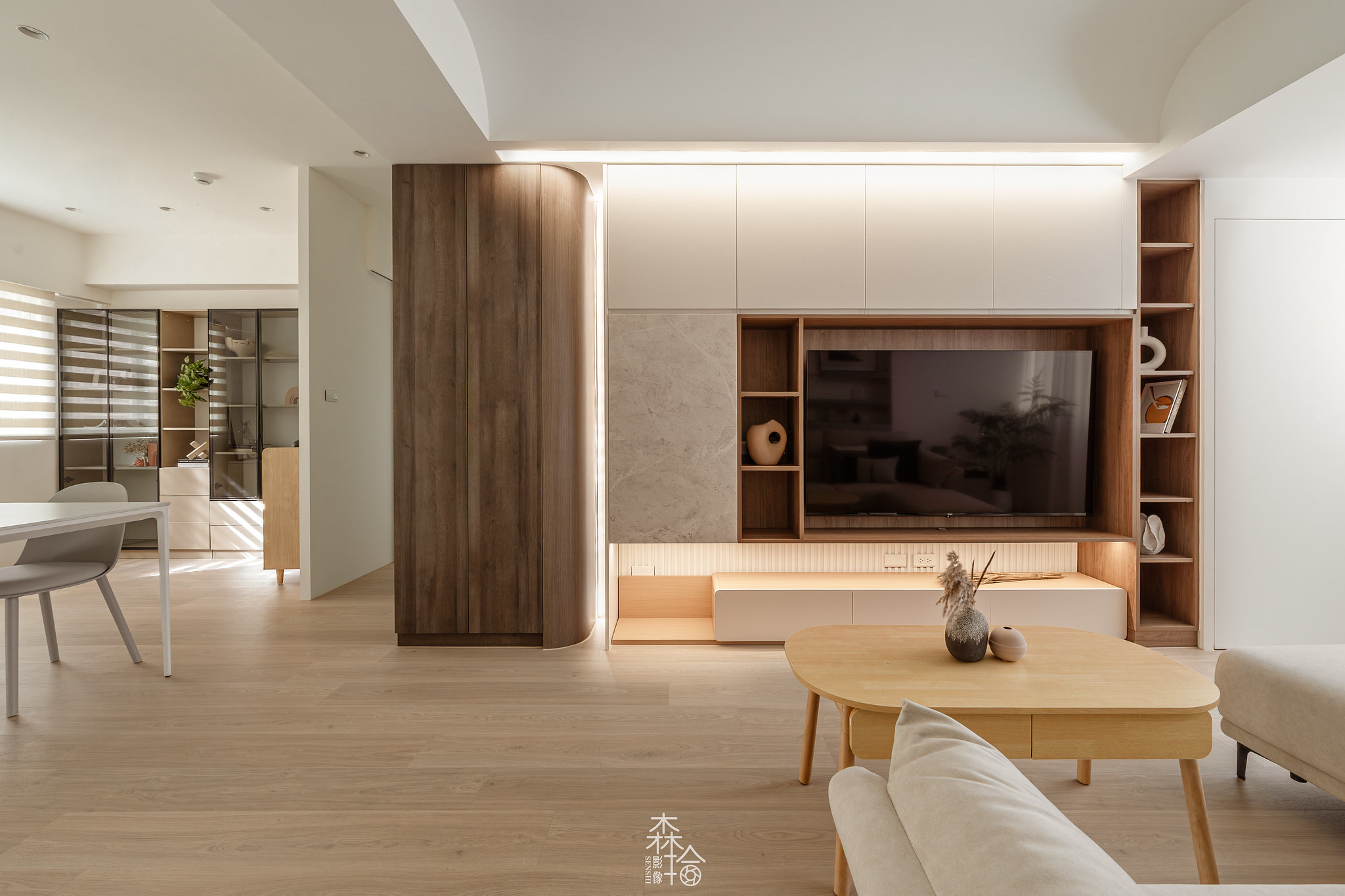 空間攝影 | 至尊名園 | 日光與木質的微醺敘事